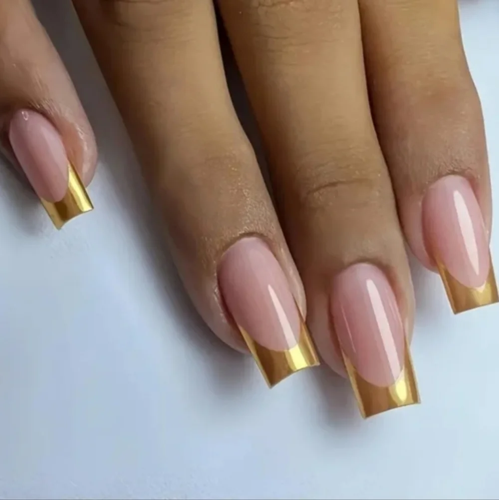 24 Pieces Fake Press On Nails